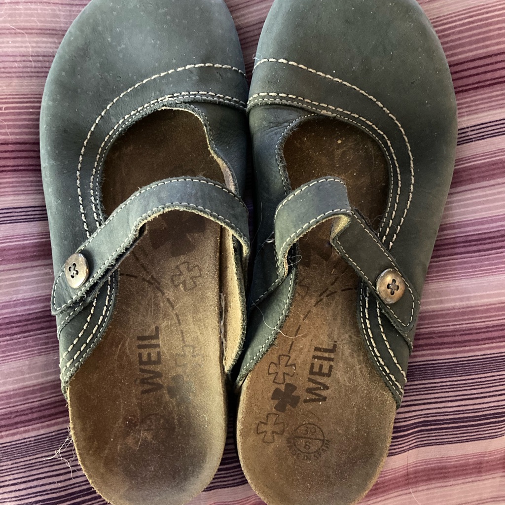 Weil Shoes